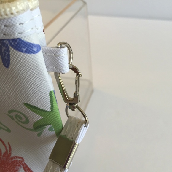 ⛱NWT Shellfish Wristlet/Pouch⛱ - Picture 3 of 6